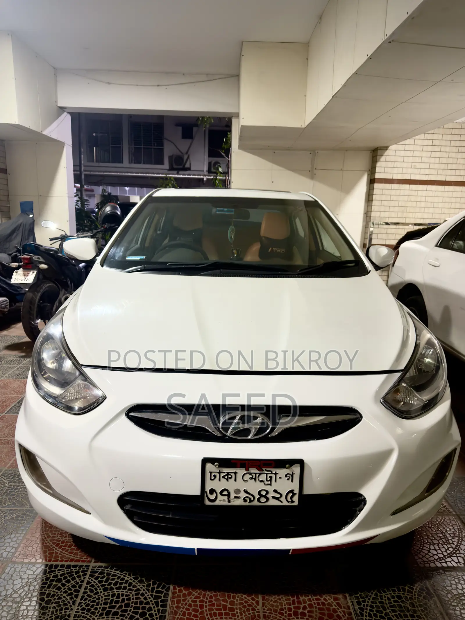 হুন্দাই অ্যাকসেন্ট ২০১৪ সাদা