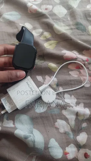 Smart Watch With Magnetic Charger | Good Condition