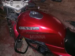 Runner Bullet 100 2016 Red