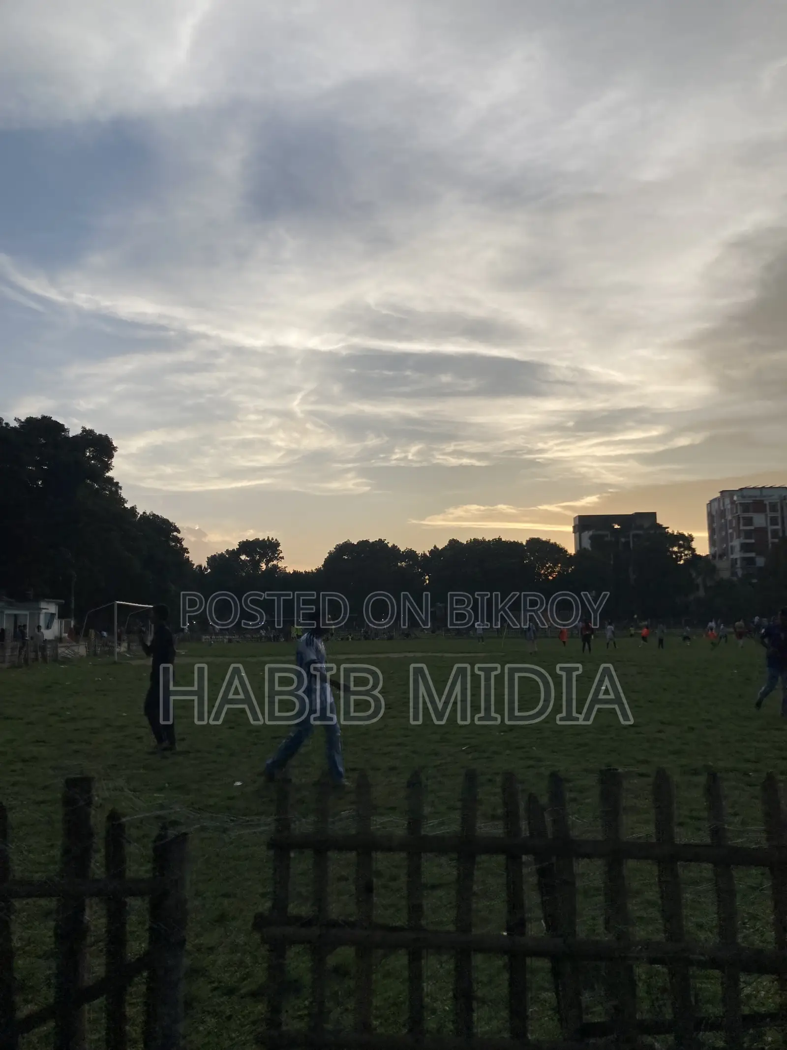 অ্যাপল আইফোন এসই (২০২২) ৬৪ জিবি সিলভার