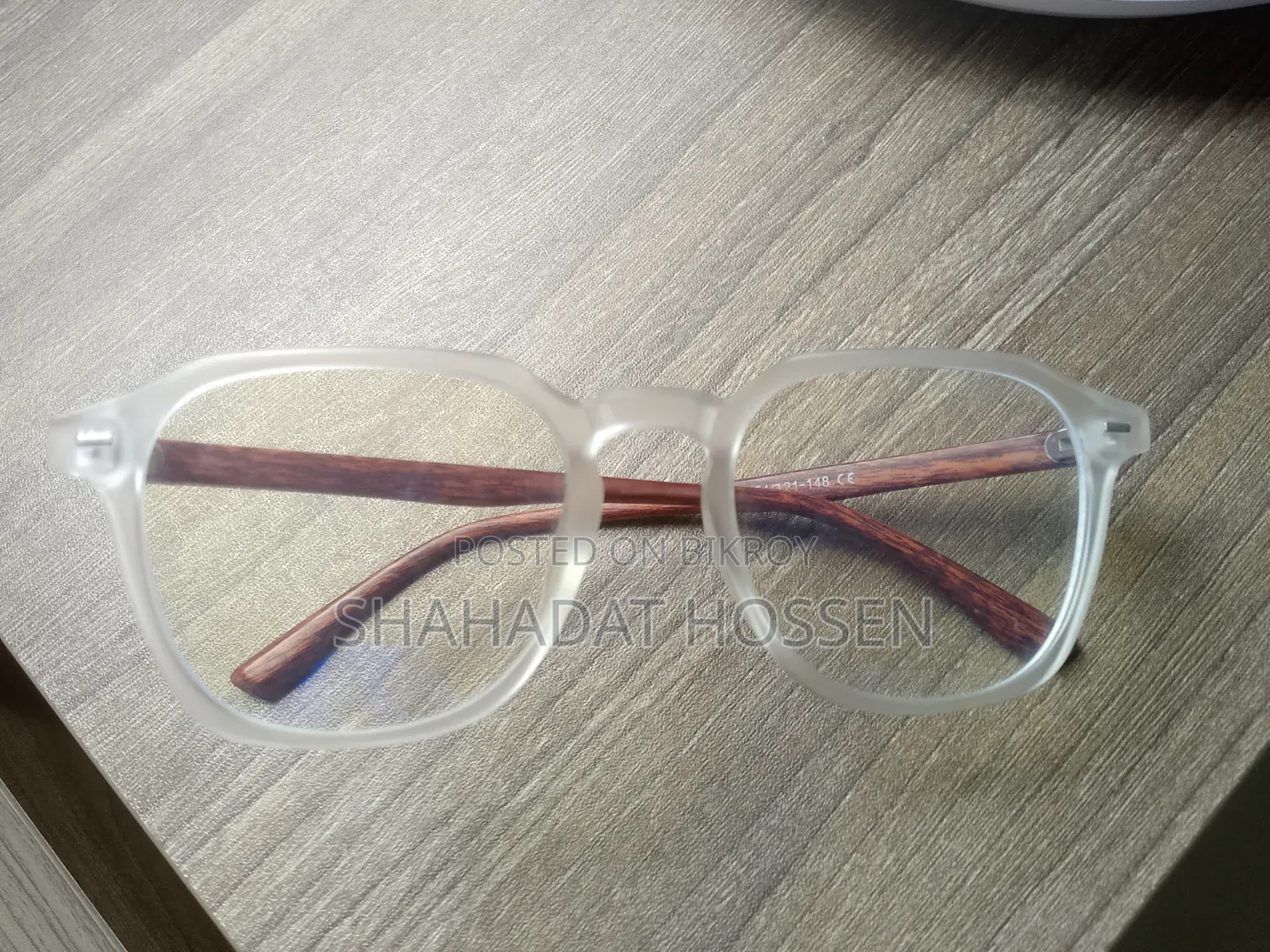 Casual Glass