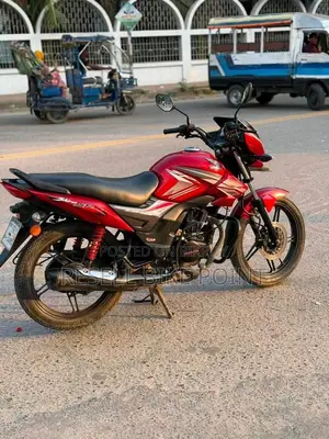 Honda 2022 Red