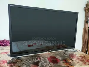 Walton 28" LED Television