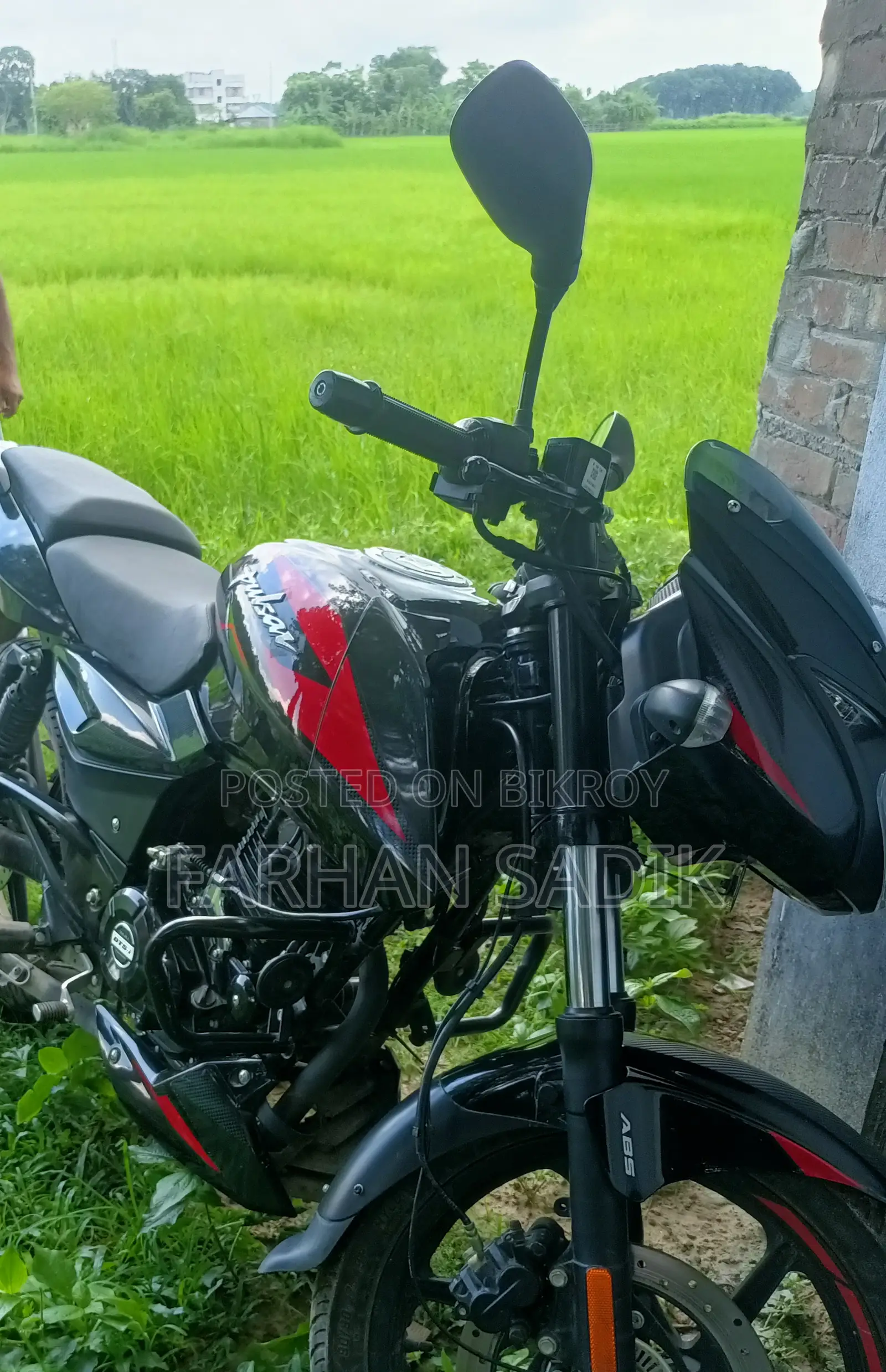 Bajaj Pulsar 150 2025 Black