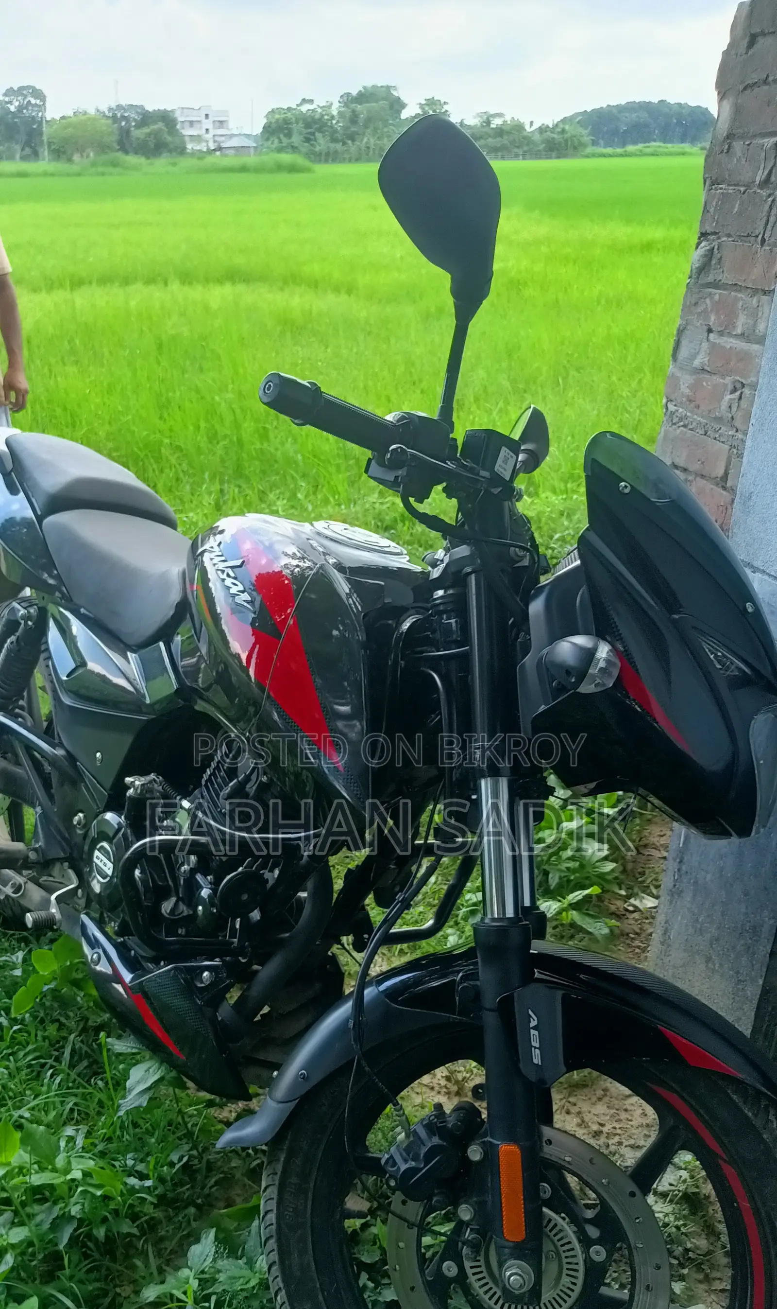 Bajaj Pulsar 150 2025 Black
