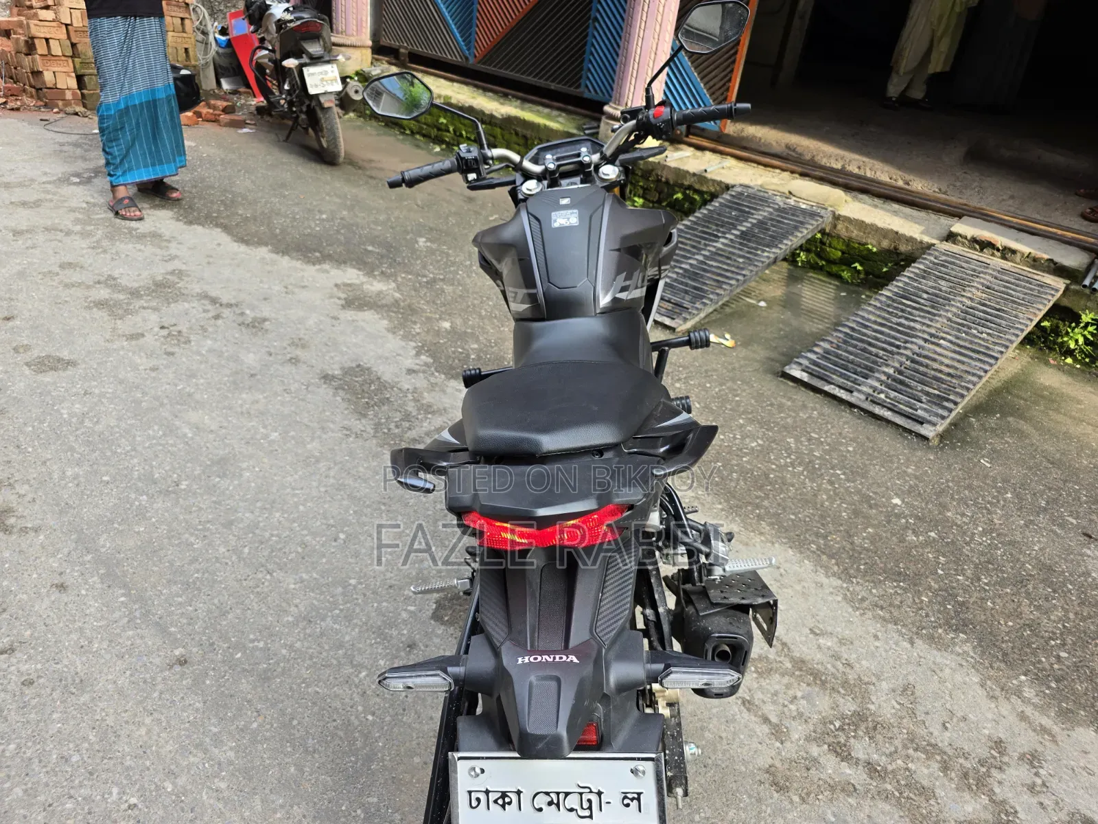 Honda Hornet 2024 Gray