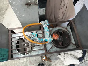 জরুরি বিক্রি ভালো কন্ডিশনের ২ বার্নার গ্যাস চুলা (লোহার ফ্রেমসহ)