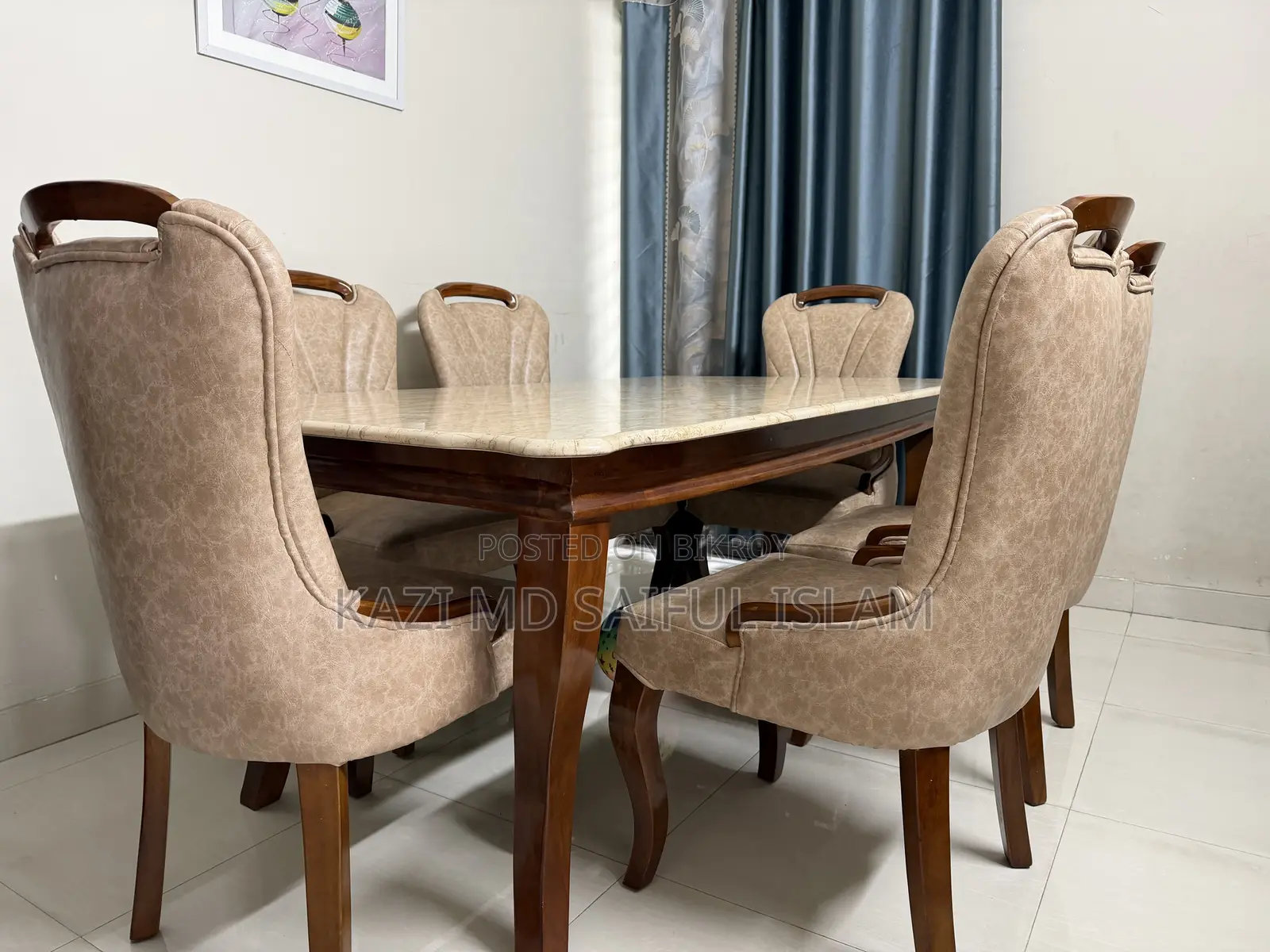 Fully Fresh Dining Table
