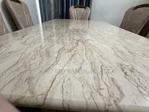 Fully Fresh Dining Table