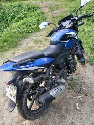বাজাজ পালসার ১৫০ ২০২২ ব্লু