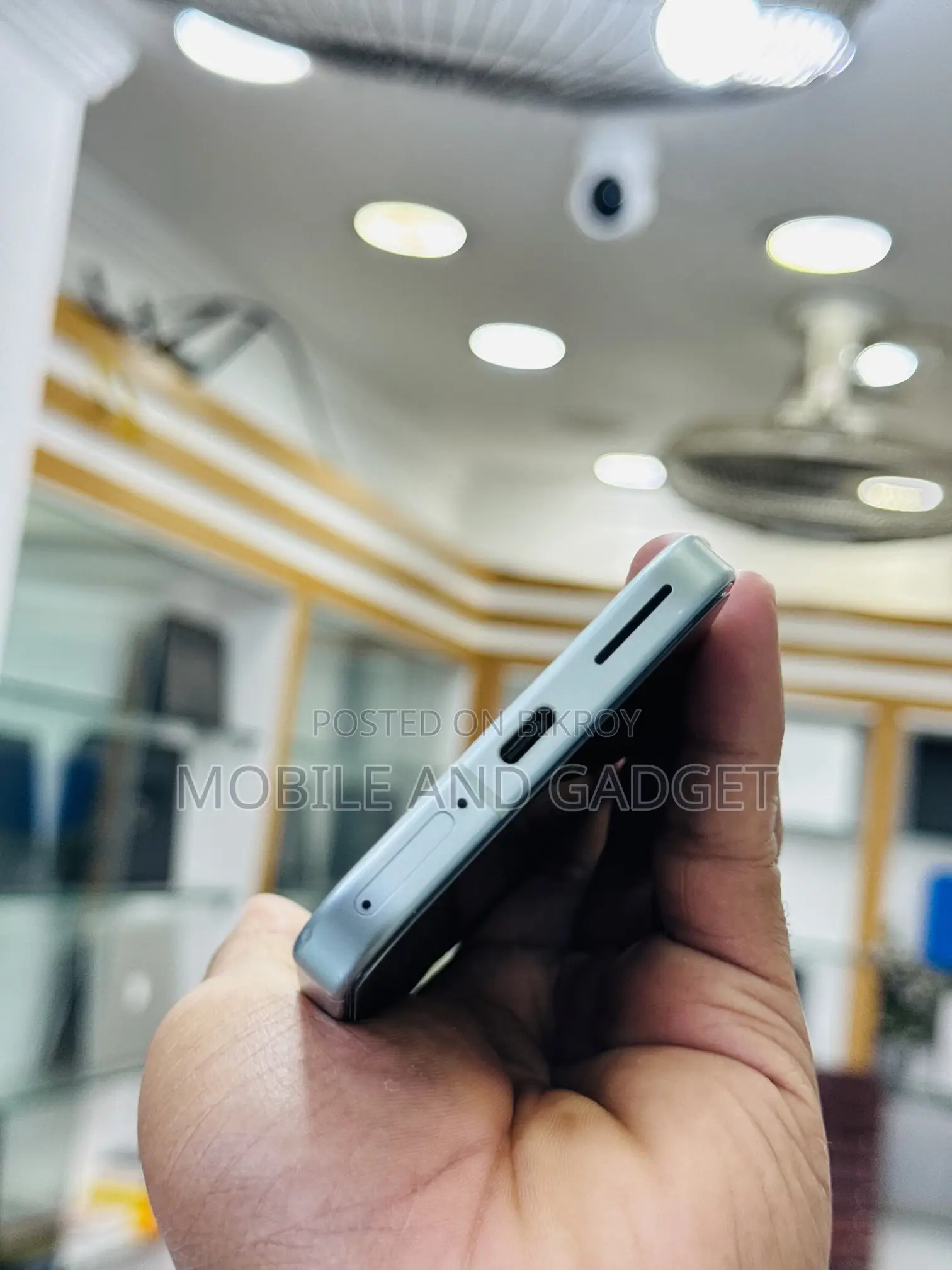 গুগল পিক্সেল ৯ ১২৮ জিবি ব্রোঞ্জ