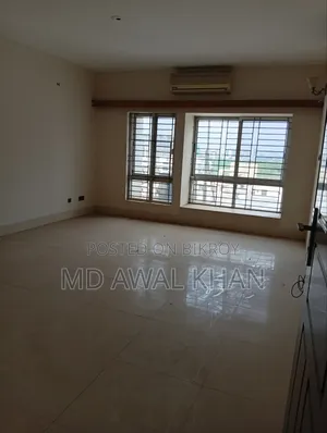 4-bedroom Apartment in Baridhara for sale