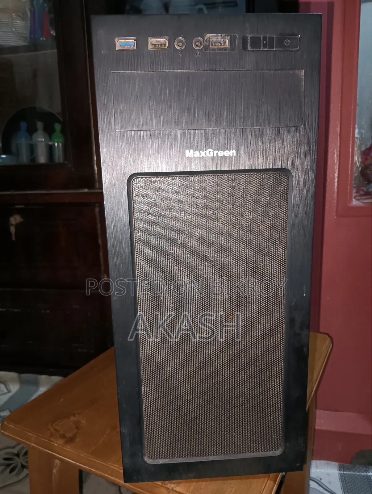 Desktop Computer 8GB AMD Ryzen 5 HDD+SSD 1T