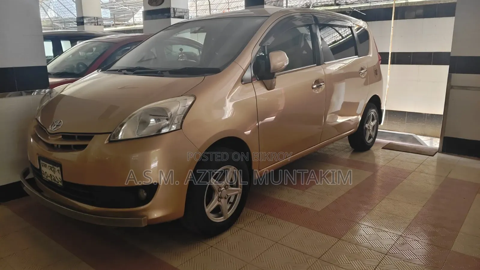 Toyota Passo Sette 2009 Gold