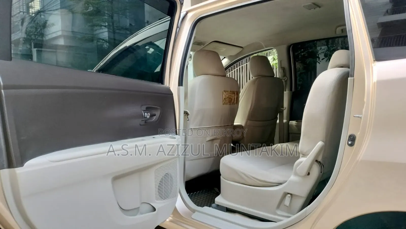 Toyota Passo Sette 2009 Gold