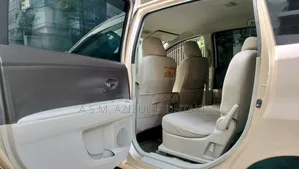Toyota Passo Sette 2009 Gold