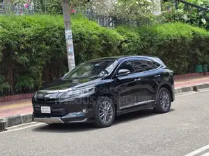 Toyota Harrier 2.0 Four-Wheel Drive 2014 Black