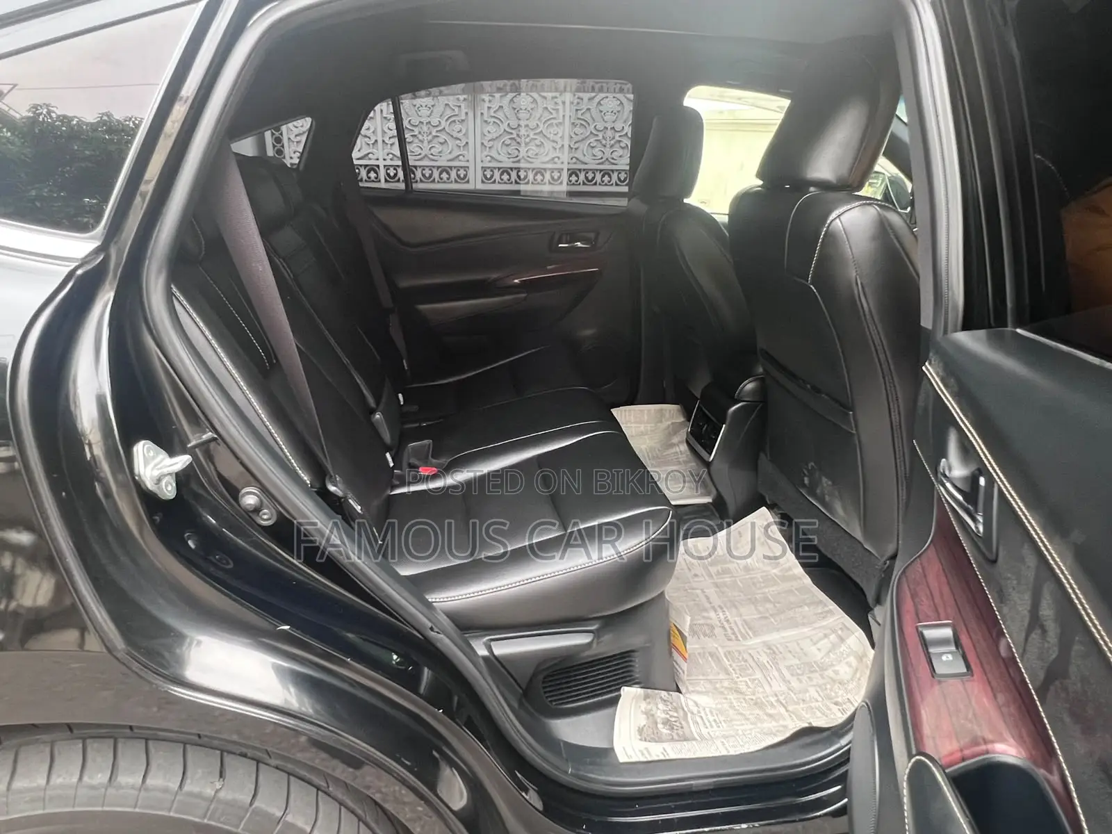 Toyota Harrier 2.0 4WD 2014 Black