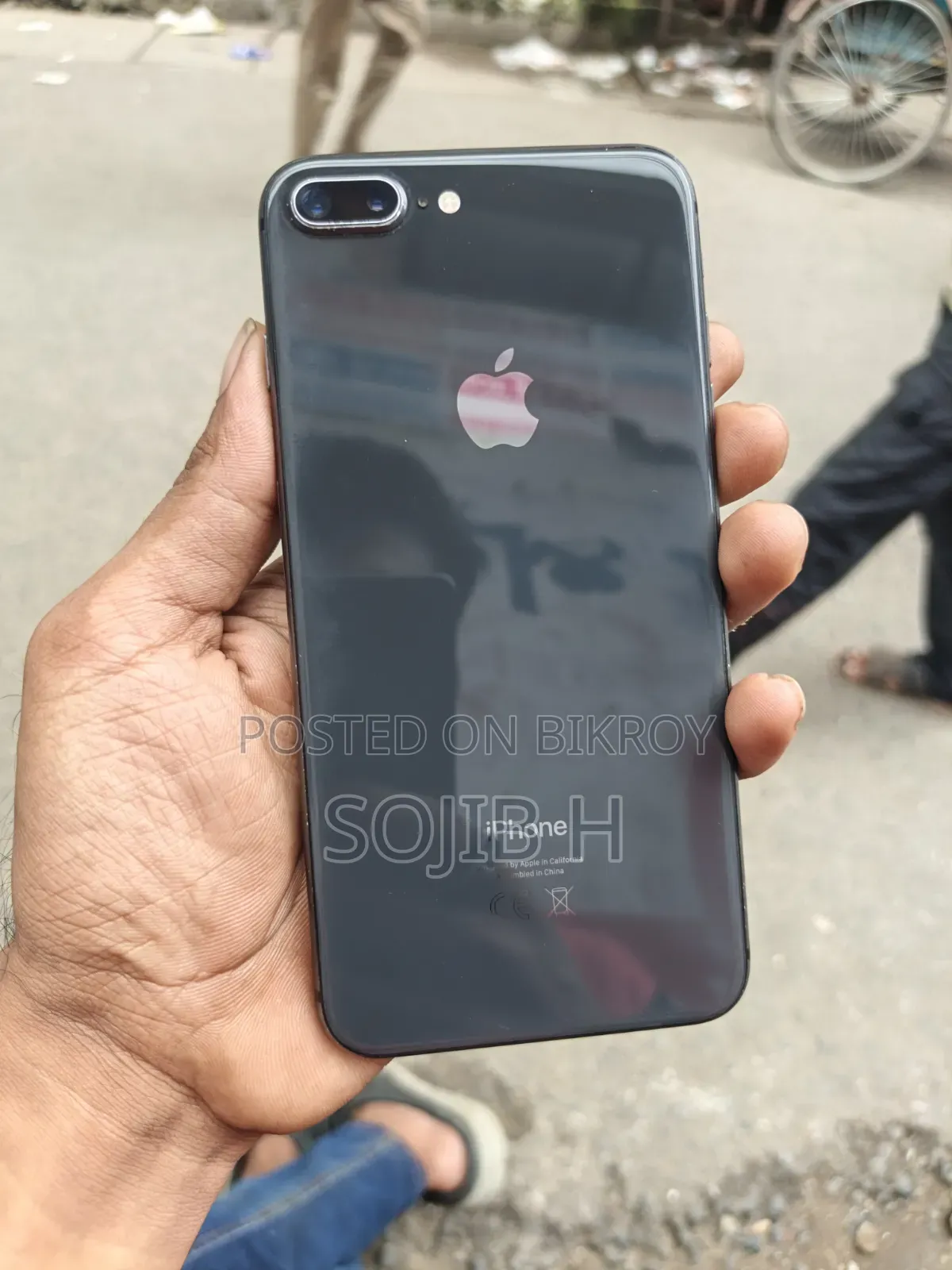 Apple iPhone 8 Plus 64 GB Black