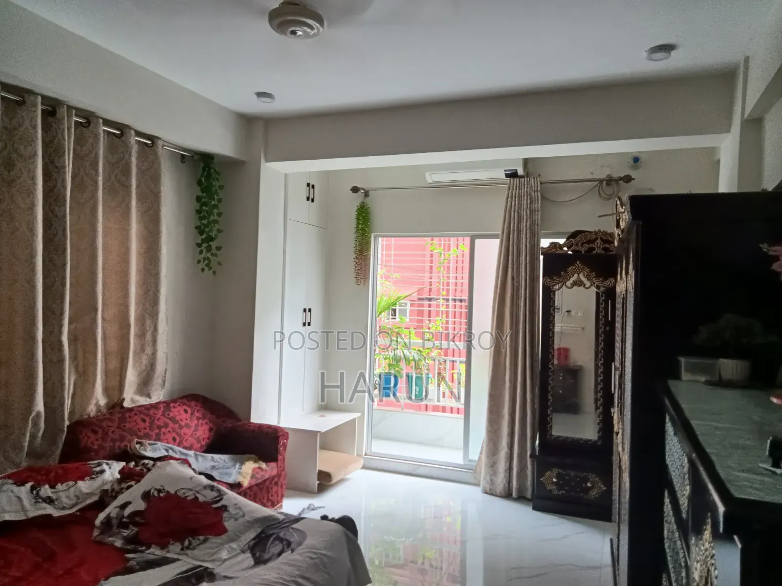 3-bedroom Apartment in Noakhali Goli, Banasree for rent