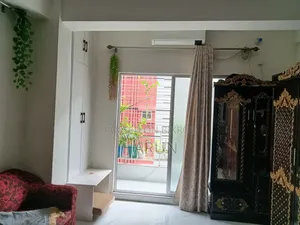 3-bedroom Apartment in Noakhali Goli, Banasree for rent