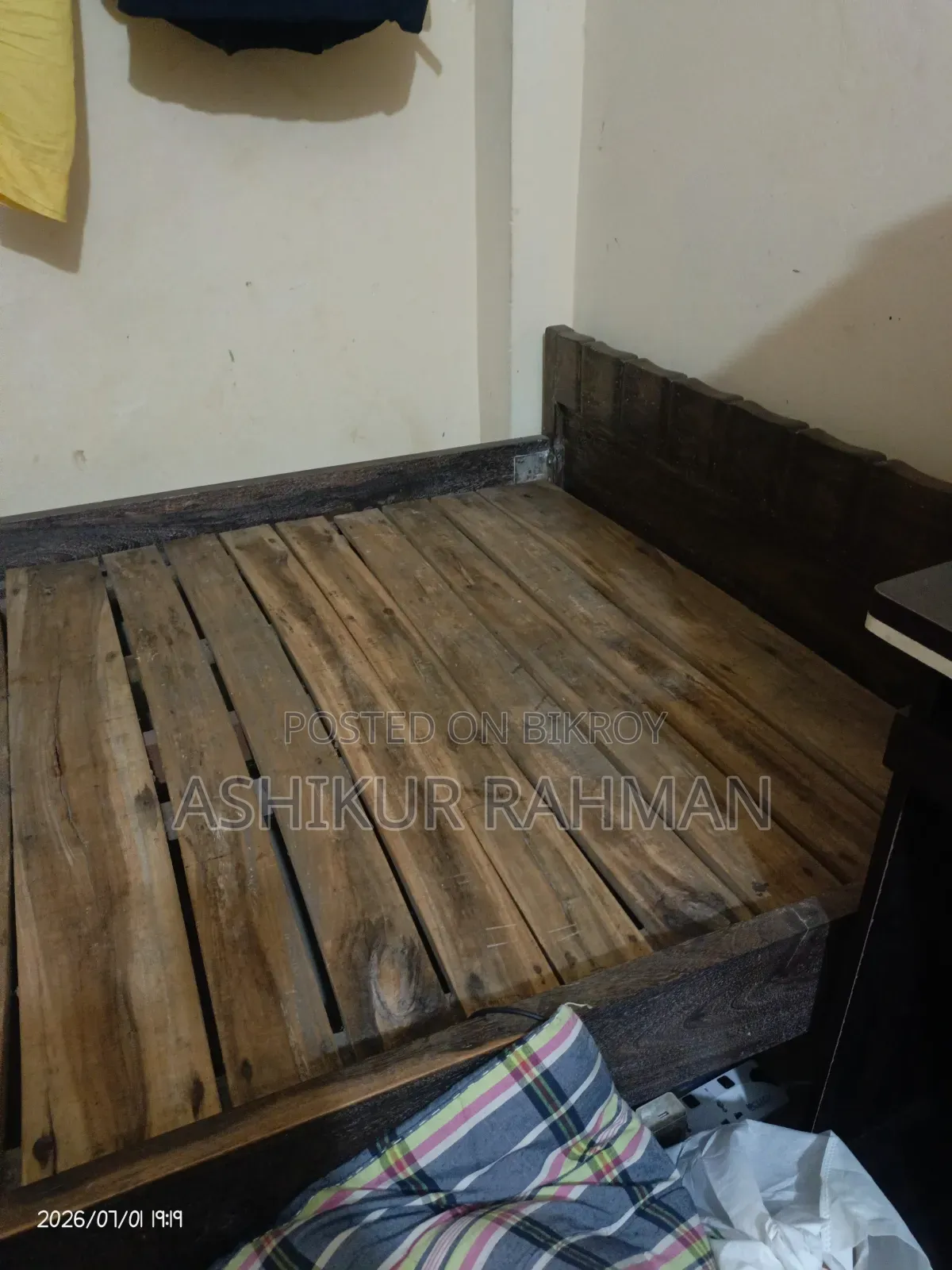 Strong Shil Koroi wood large size bed for sale.