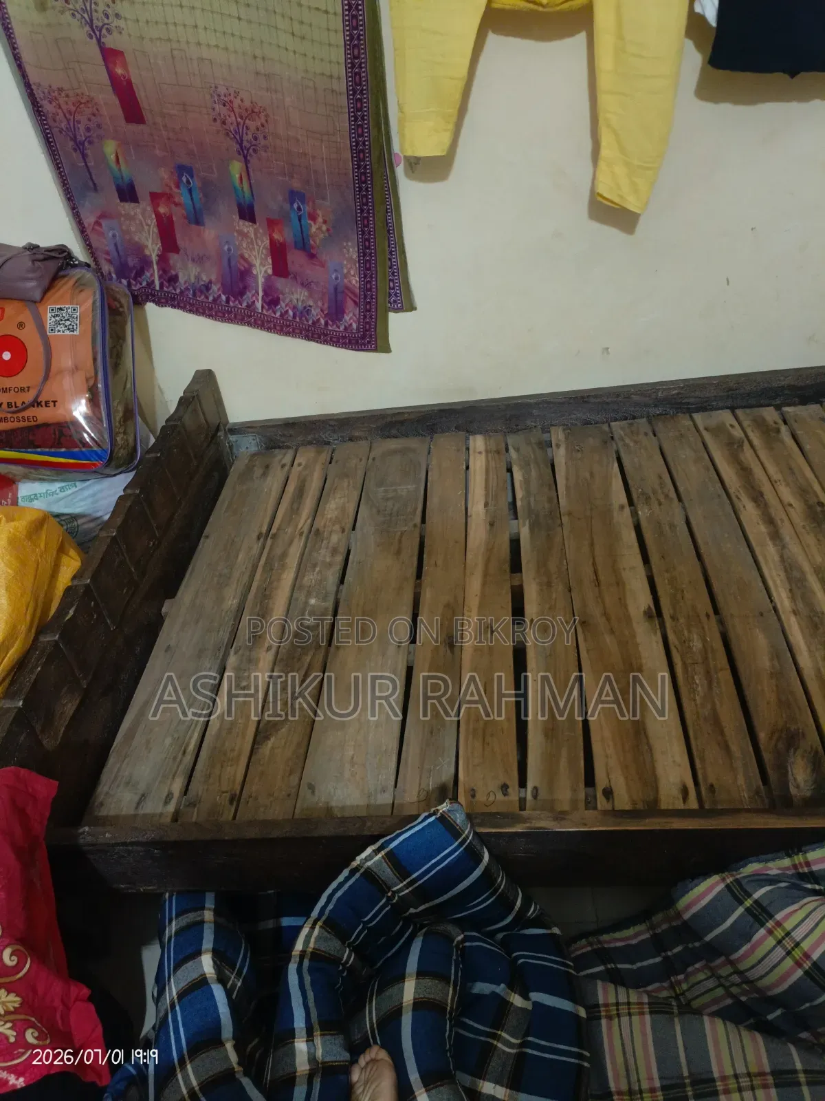 Strong Shil Koroi wood large size bed for sale.