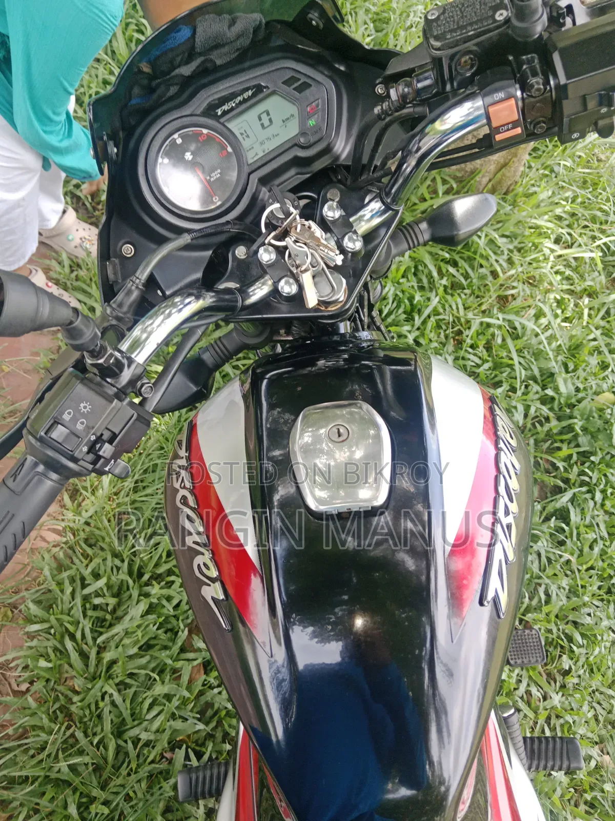 Bajaj Discover 125 2023 Black