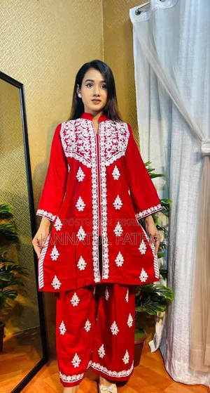 টুপিস কালেকশন