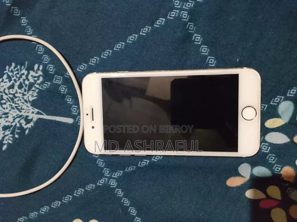 Apple iPhone 6s 16 GB Rose Gold