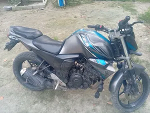 Yamaha FZ 2017