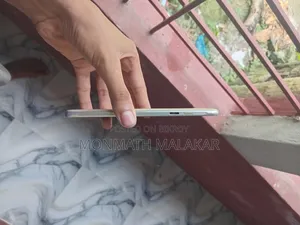 Samsung Galaxy J7 16 GB Rose Gold