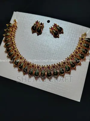 Necklace Set