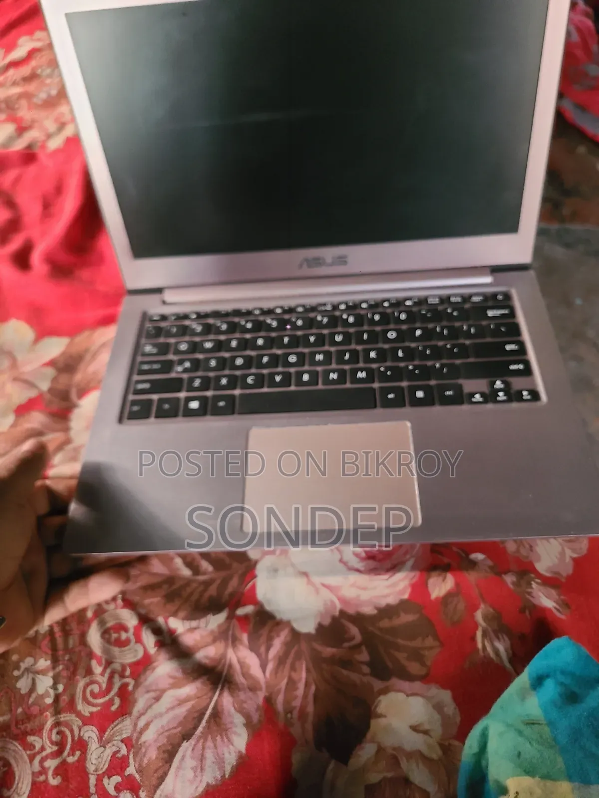 Laptop Asus ZenBook 13 UX331UN 8GB Intel Core I5 HDD+SSD 500GB
