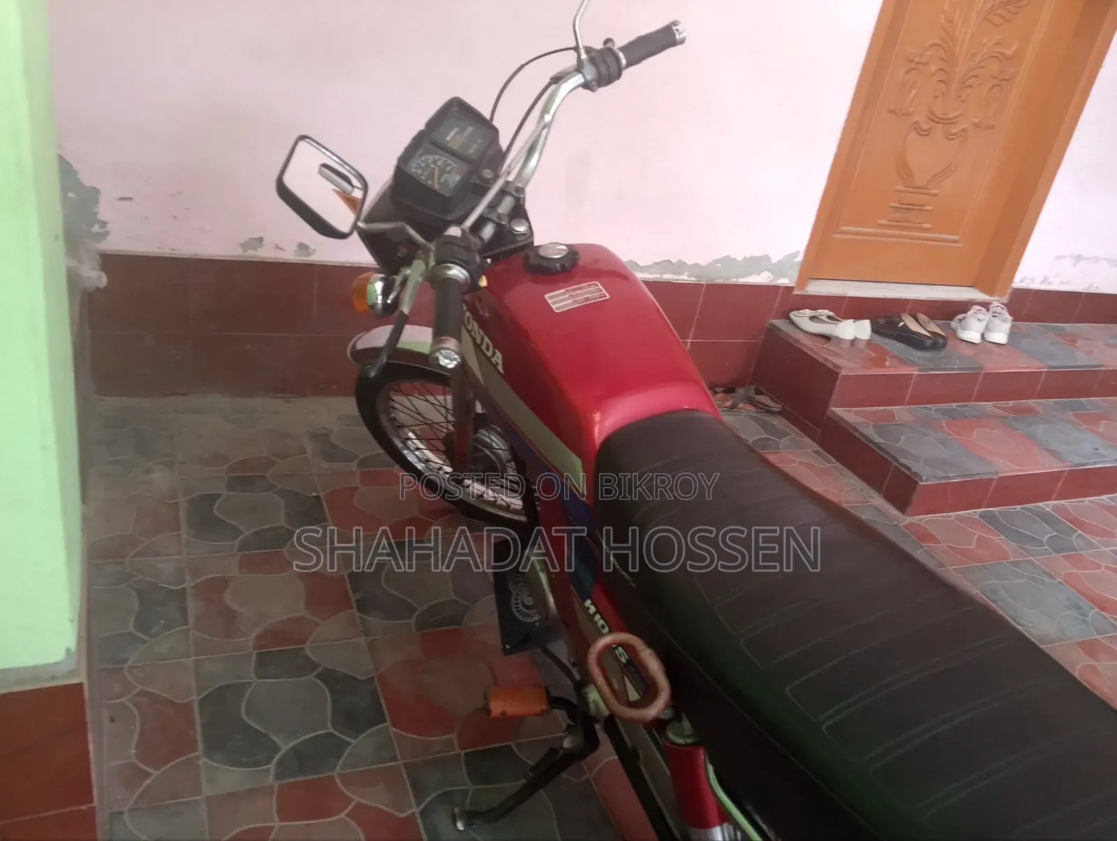 হোন্ডা ১৯৯১ লাল