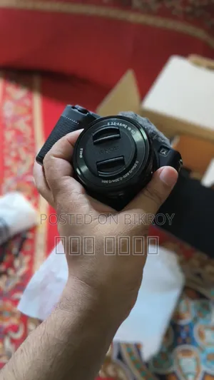 Sony ZV-E10 Vlogging Camera (16-50mm PZ Lens) | Absolutely fresh condition