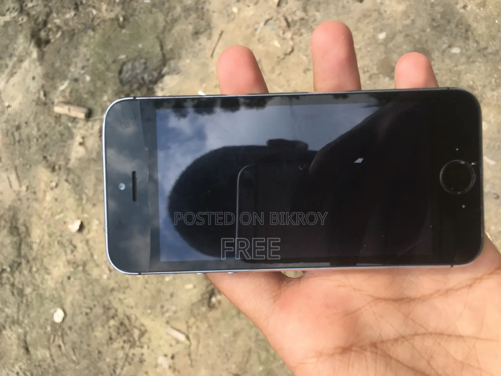 Apple iPhone 5s 32 GB Black