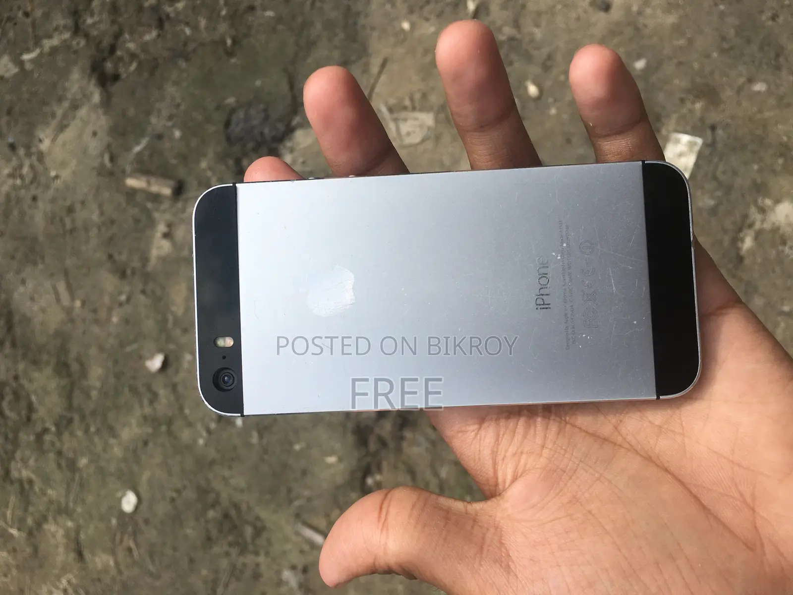 Apple iPhone 5s 32 GB Black