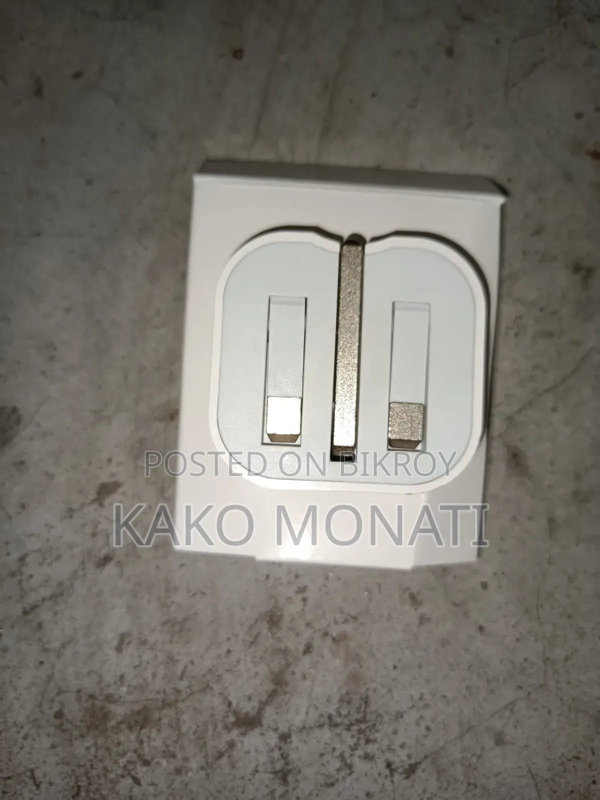 অরিজিনাল অ্যাপল চার্জার