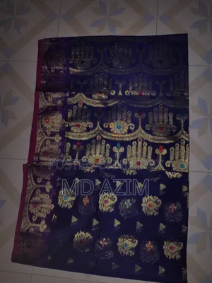 জরি জামদানি শাড়ি