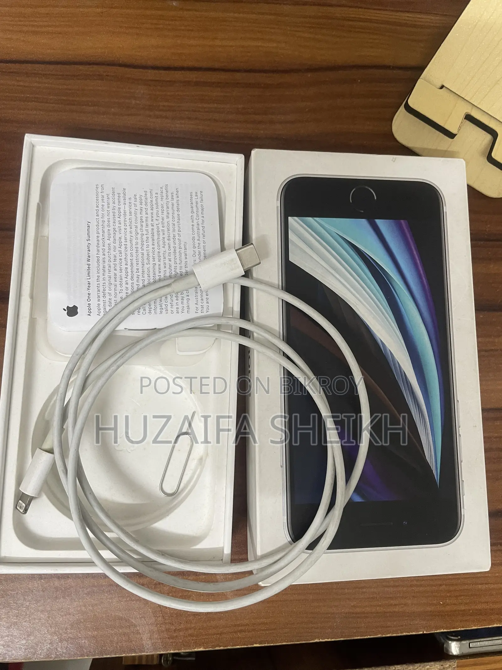 Apple iPhone SE (2022) 64 GB White