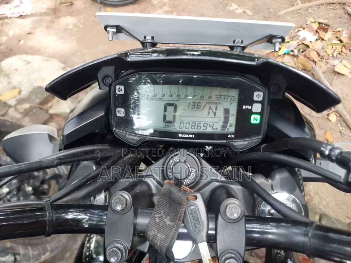 নতুন সুজুকি জিক্সার মনোটোন ২০২৫ কালো