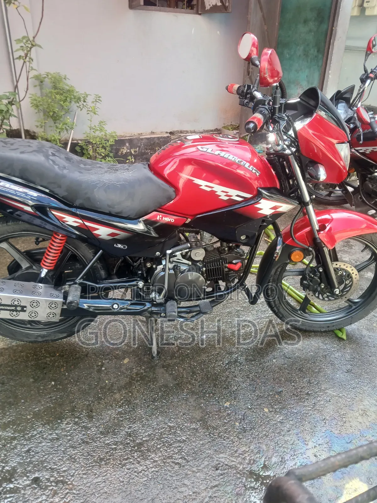 Hero Glamour 2024 Red