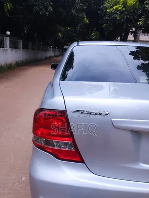 Toyota Axio 2010 Silver