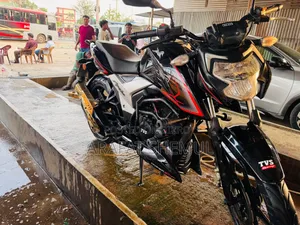 TVS Apache RTR 160 4V 2021 Black