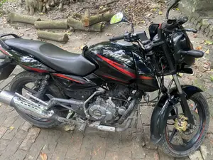 বাজাজ পালসার ১৫০ ২০১৭ ব্ল্যাক