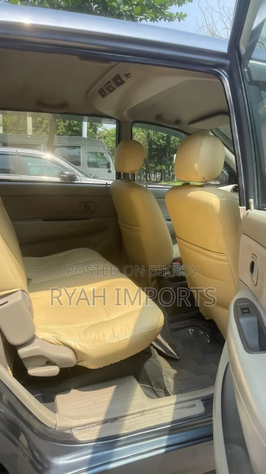Toyota Avanza 2010 Blue