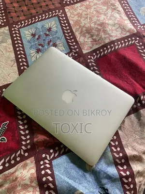 Laptop Apple MacBook 2015 8GB Apple M1 SSD 256GB