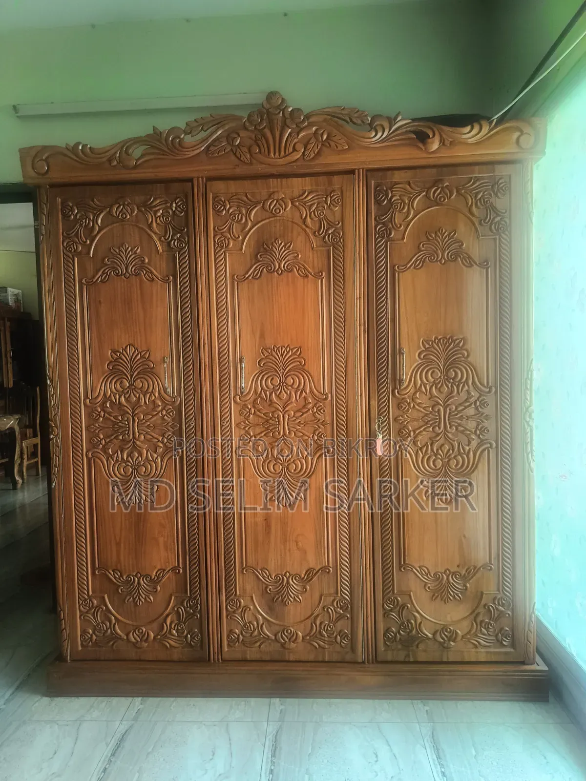 Three-door Wardrobe