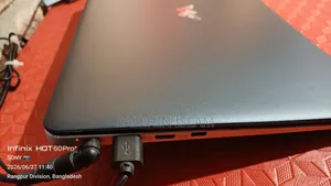 Laptop 8GB Intel Celeron SSHD (Hybrid) 128GB